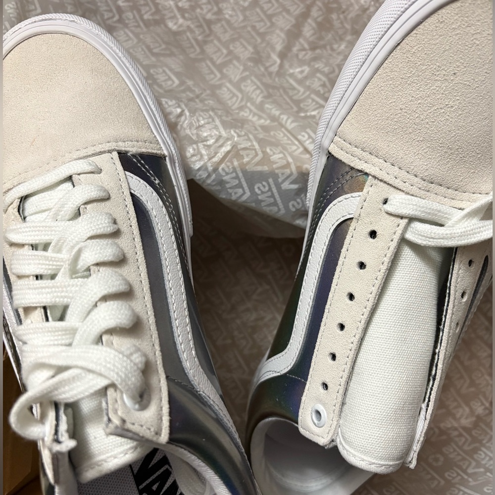 Vans Holographic Iridescent Rainbow Old Skools - Picture 2 of 6